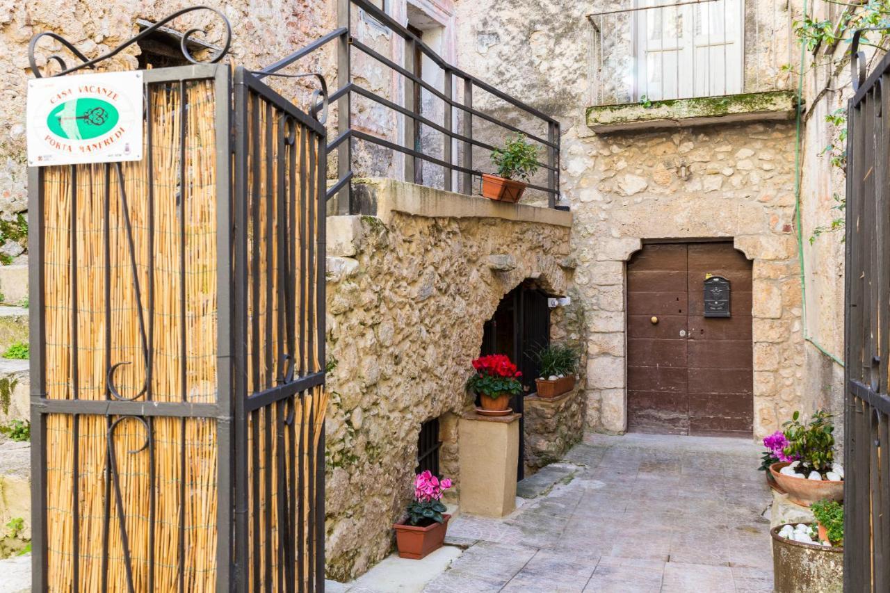Casa Vacanze Porta Manfredi Arce Exterior foto